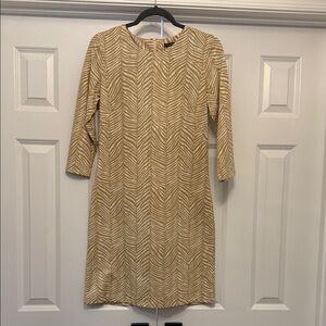 J. McLaughlin Beige Chevron 3/4 Sleeve Dress